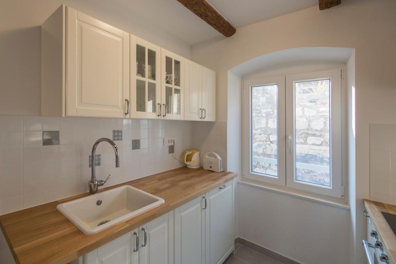Apartments Bepi Komiža Kültér fotó