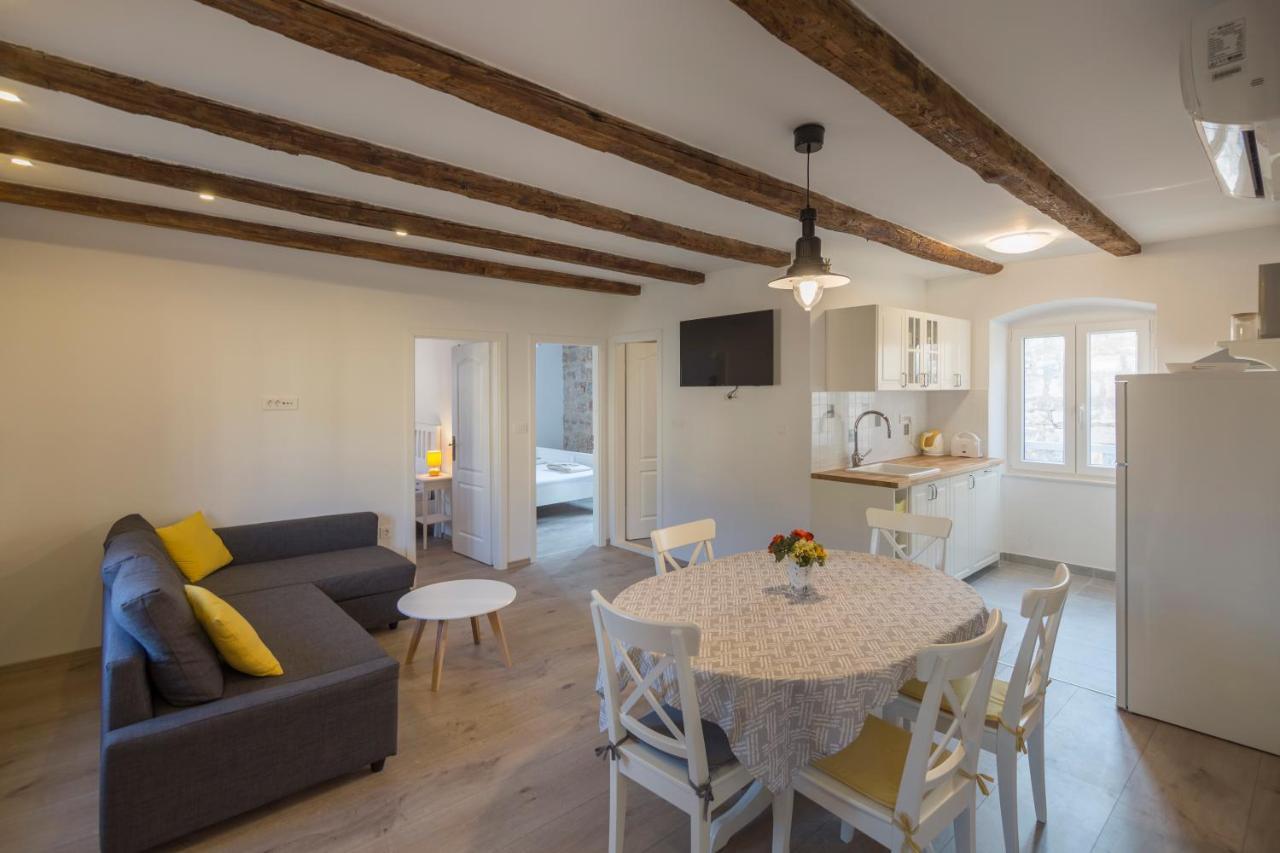 Apartments Bepi Komiža Kültér fotó