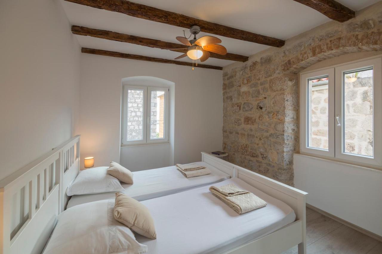 Apartments Bepi Komiža Kültér fotó